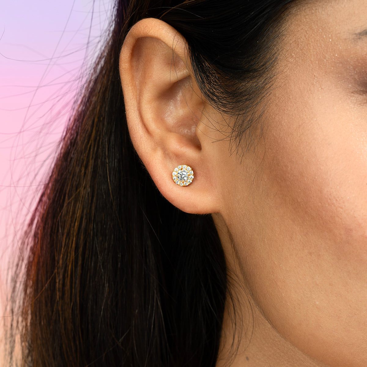 Close-up of Gulban’s Bling Versatile Earring worn on ear, featuring a round solitaire crystal cluster in demi fine jewellery style, 18K gold plated and hypoallergenic, perfect for everyday elegance
Let me know if you'd like different tones (e.g., more poetic or minimal) or if you’re uploading a batch next.